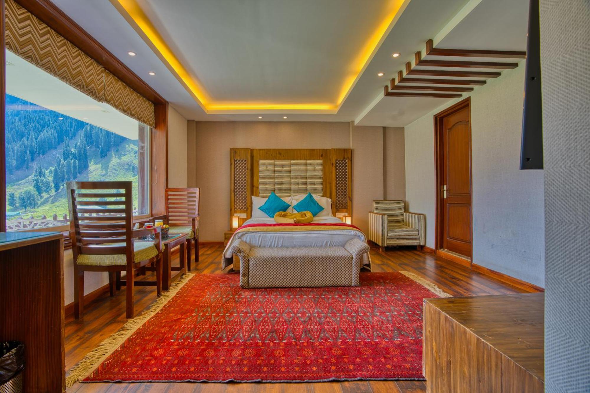 Golden Meadows Hotels & Resorts Sonāmarg Exteriör bild
